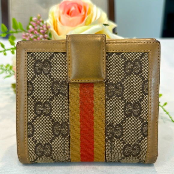 Authentic Gucci wallet - Picture 1 of 13